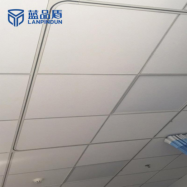 病房輸液軌道有多少配件？【藍(lán)品盾】
